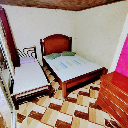 Hostel Canto Da Praia Sao Sebastiao - Proximo Ao Enrocamento Caraguatatuba エクステリア 写真